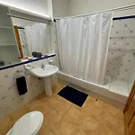בית אירוח Private With Living And Balcony *