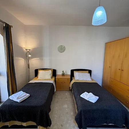 Accommodatie bij particulieren Private With Living And Balcony Sliema