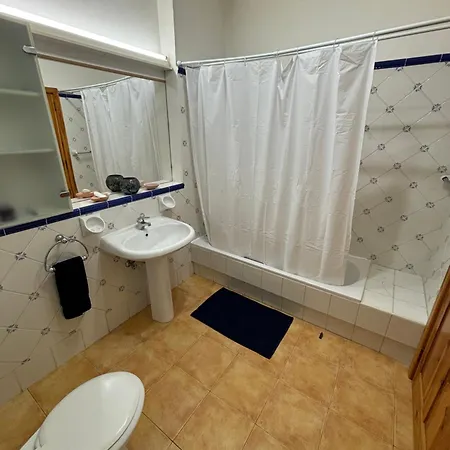 Kwatera prywatna Private With Living And Balcony *