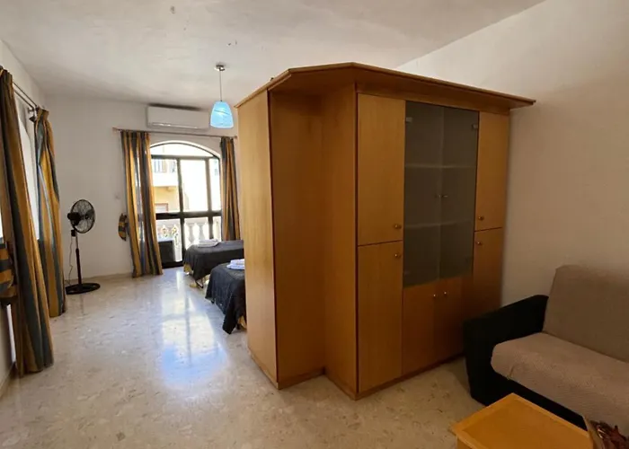 Private With Living And Balcony Sliema