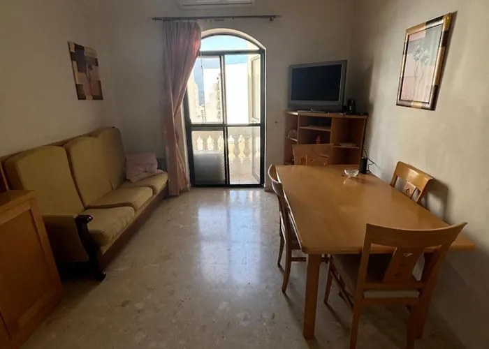Private With Living And Balcony * Sliema